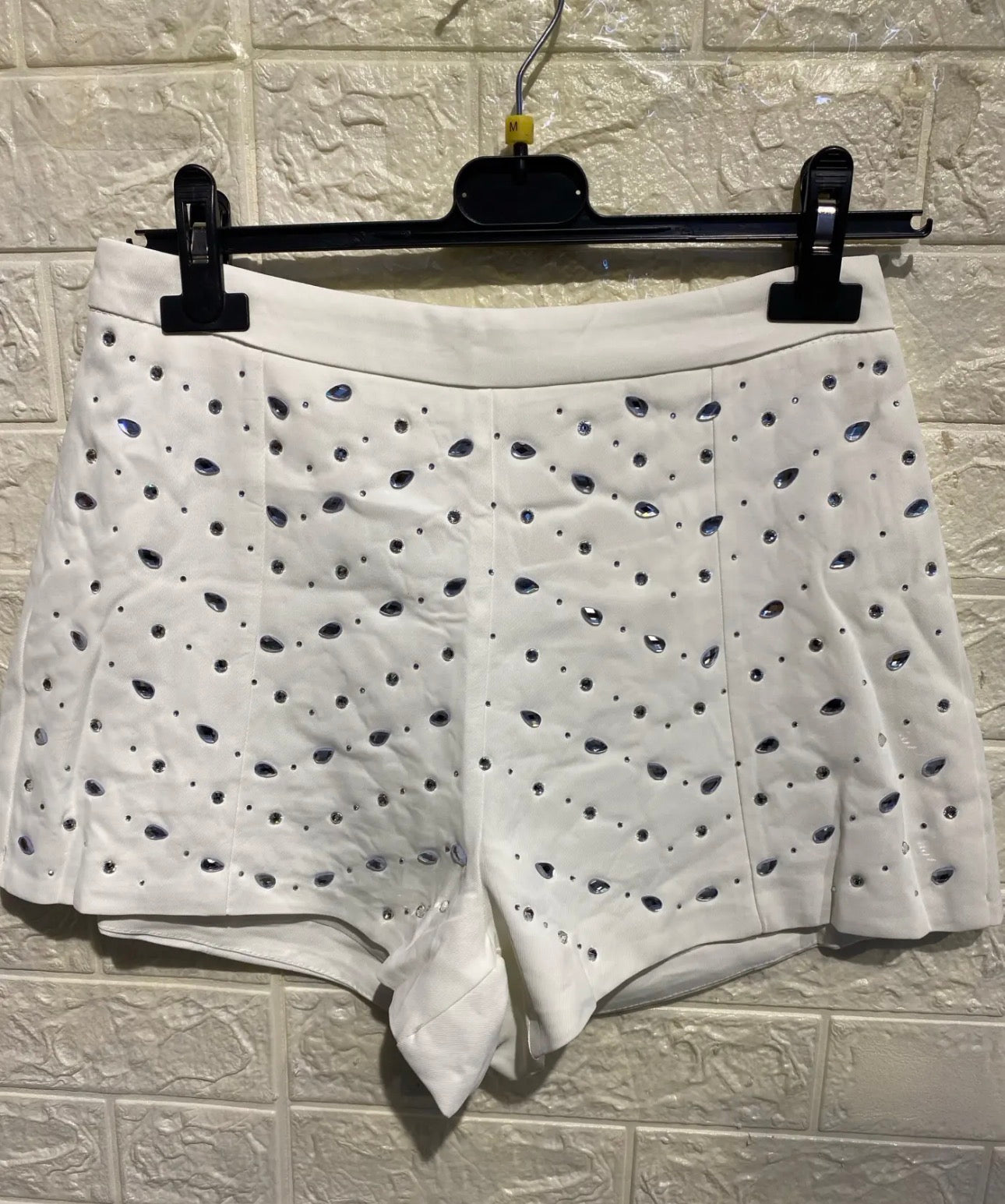 SHORT DIAMOND